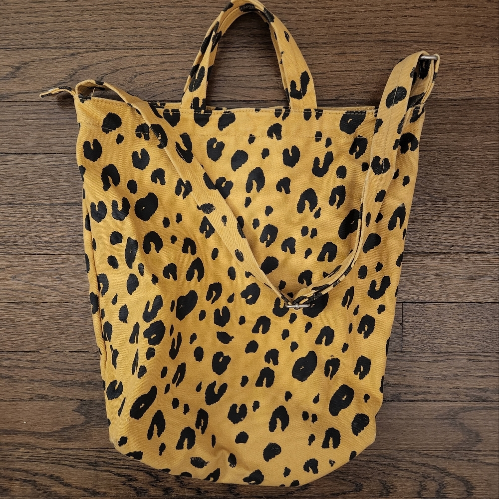 BAGGU leopard print vertical duck bag